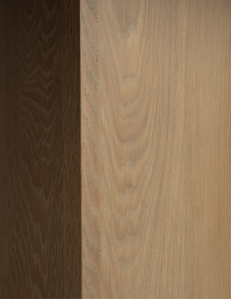 Mesa armable Cora Dupuis de madera encino