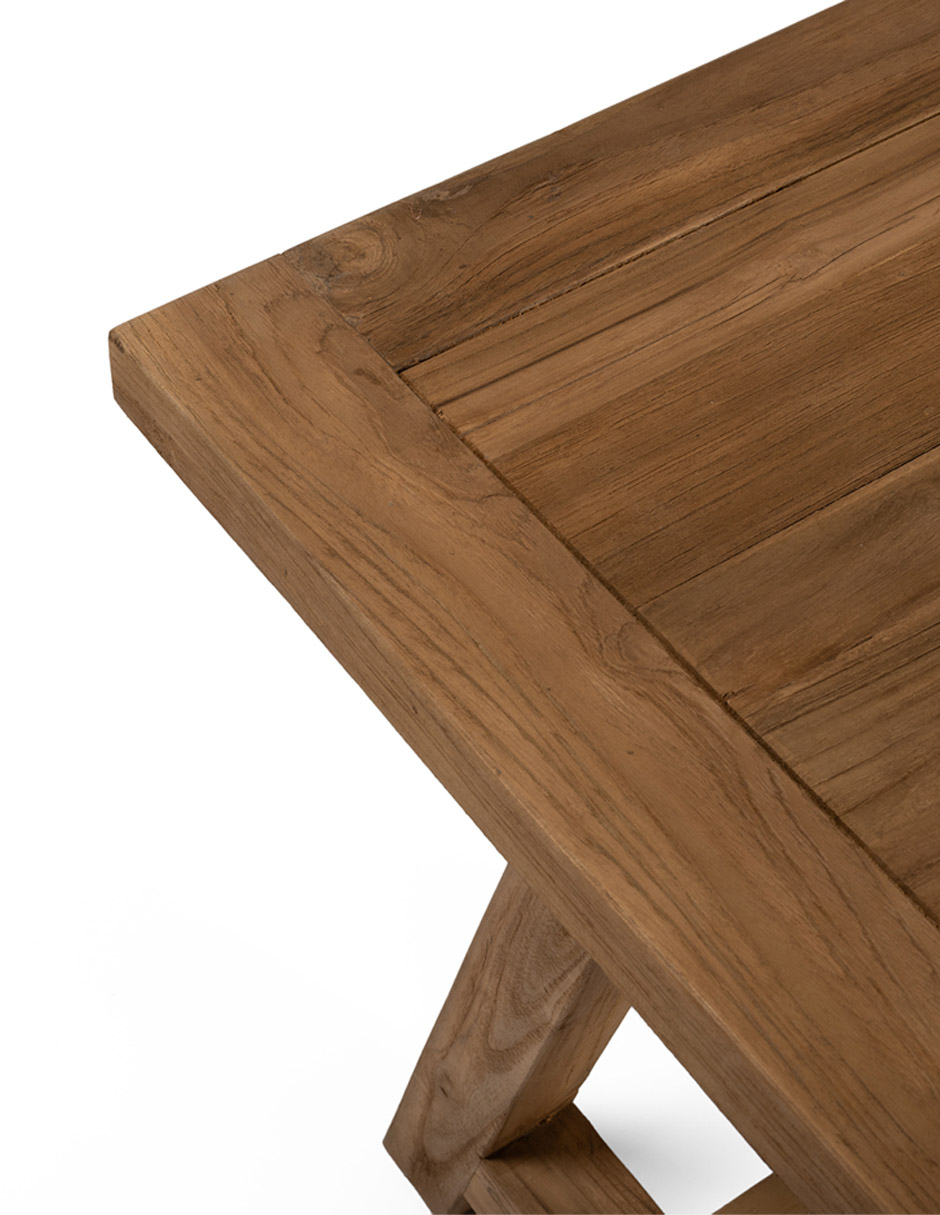 Mesa lateral armable Exterior Noah Dupuis